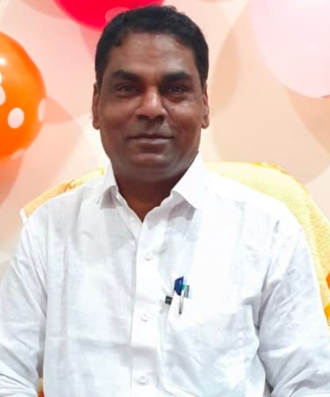 గుండెపోటుతో బైంసా ఏరియా హాస్పిటల్ సూపరిటెండెంట్  డాక్టర్ జీడీ  సురేందర్ మృతి